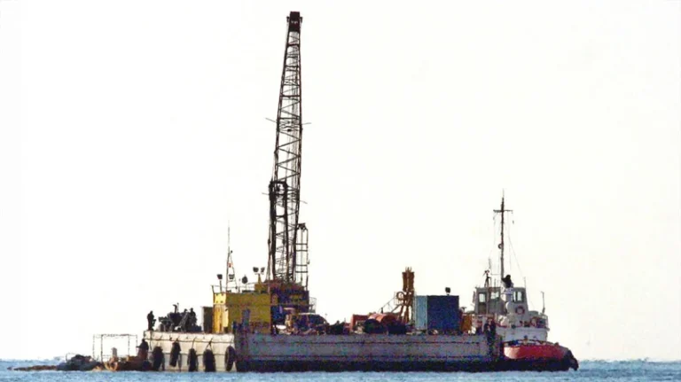 Ερμιόνη: Χειριστής πλωτού γερανού τραυματίστηκε σοβαρά στο πόδι