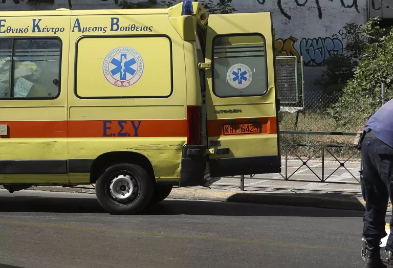 Τροχαίο στο Περιστέρι: Οδηγός υπό την επήρεια ουσιών παρέσυρε μητέρα και παιδί