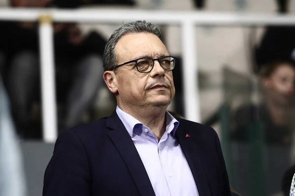 Φάμελλος: Ο Μητσοτάκης το έσκασε από την πίσω πόρτα για να αποφύγει τους αγρότες