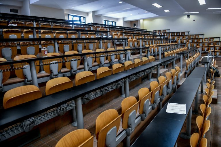 Αιώνιοι φοιτητές: Το email που έλαβαν όσοι διαγράφονται – Τι ισχύει για προσφυγές