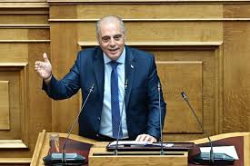 «Ήξερα ότι είσαι κακιά» -Επίθεση Βελόπουλου κατά Καιρίδη