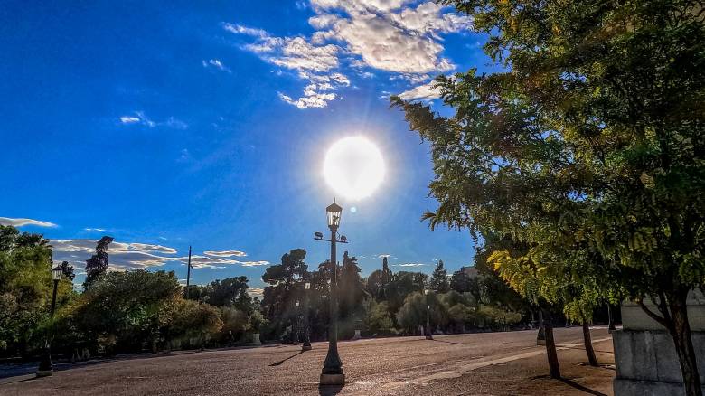 Ηλιοφάνεια και άνοδος θερμοκρασίας σε όλη τη χώρα