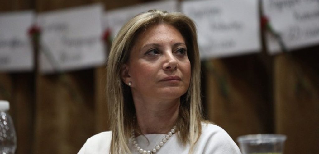 Το Διοικητικό Συμβούλιο του Συλλόγου Τεμπών ζητά την παραίτηση της Καρυστιανού