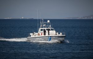 Πεντάχρονο παιδί παρασύρθηκε με φουσκωτό στη Λήμνο