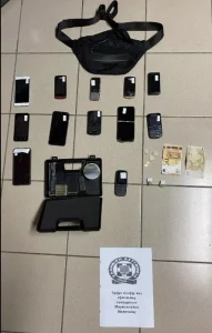 Μαρκόπουλο: Ληστεία με taser σε πρατήριο καυσίμων – Συνελήφθη 23χρονος με «οπλοστάσιο» στο σπίτι του