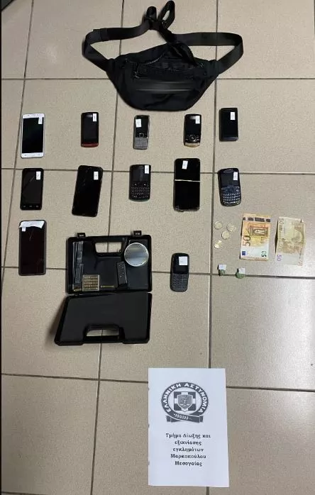 Μαρκόπουλο: Ληστεία με taser σε πρατήριο καυσίμων – Συνελήφθη 23χρονος με «οπλοστάσιο» στο σπίτι του