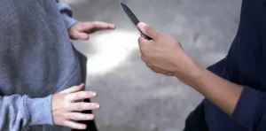 Σοκάρει το βίντεο από την αιματηρή συμπλοκή μαθητών στην Τρίπολη – Στην Εντατική 13χρονος μετά από μαχαίρωμα
