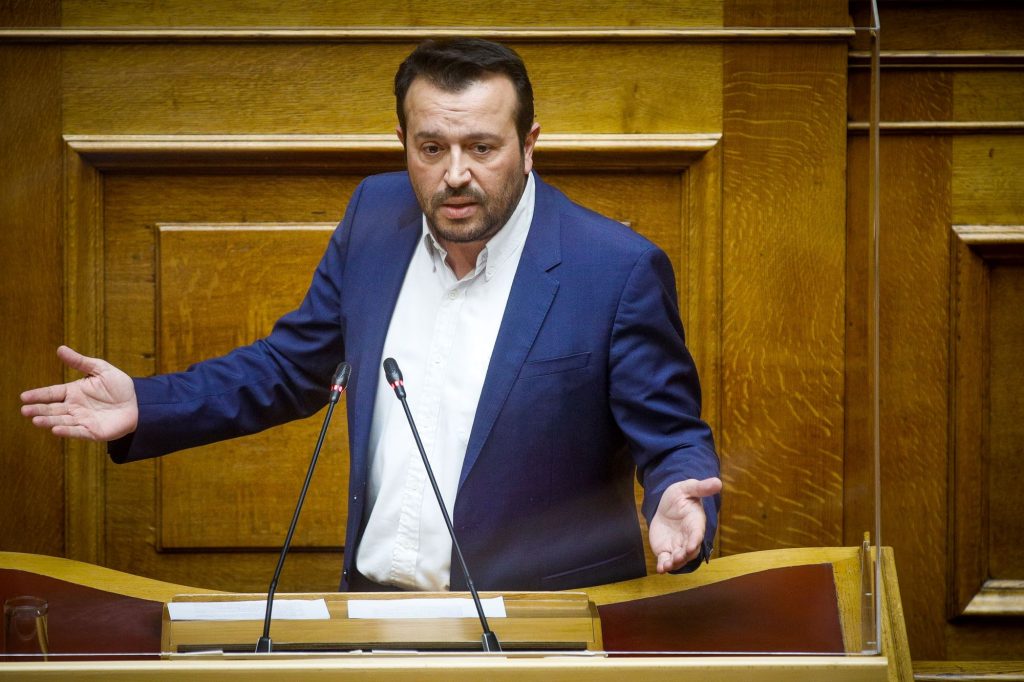 Παππάς στη Βουλή: «Εσείς θα είχατε συλλάβει Γλέζο και Θεοδωράκη»