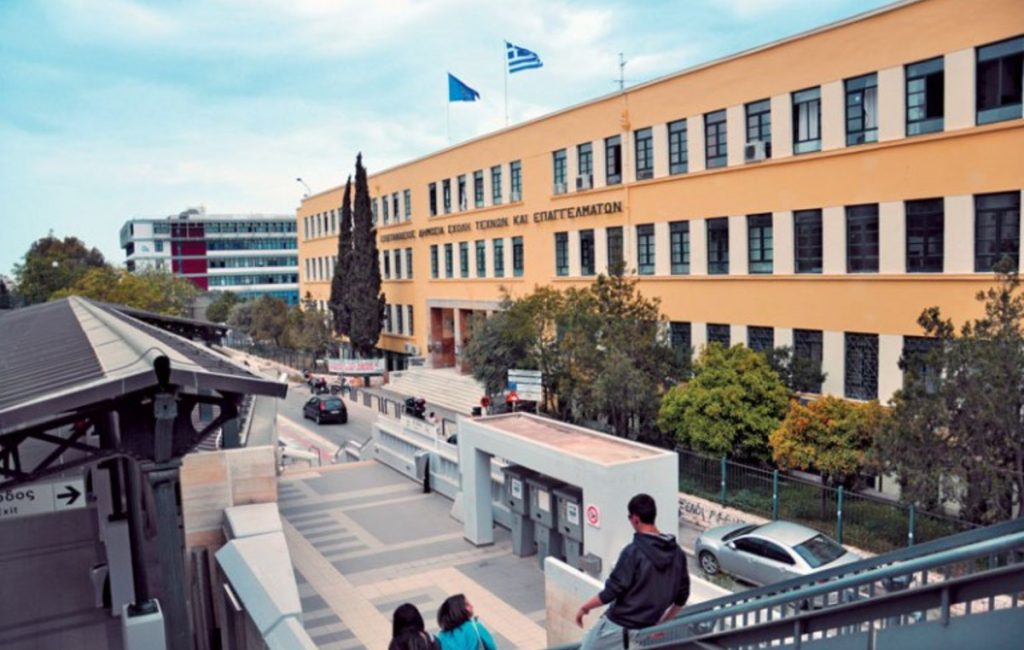 Σιβιτανίδειος: Εξωσχολικός επιτέθηκε σε καθηγητές