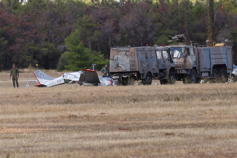 Τατόι: Έπεσε εκπαιδευτικό αεροσκάφος