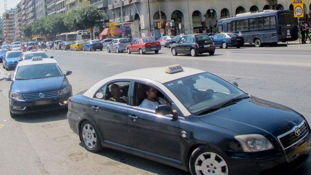 Θεσσαλονίκη: 37χρονος οδηγός ταξί ομολόγησε παράσυρση αστυνομικών
