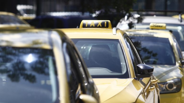 Ταξί: Προκήρυξη 48ωρης απεργίας