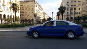 Θεσσαλονίκη: Ληστεία οδηγού ταξί με απειλή σύριγγας