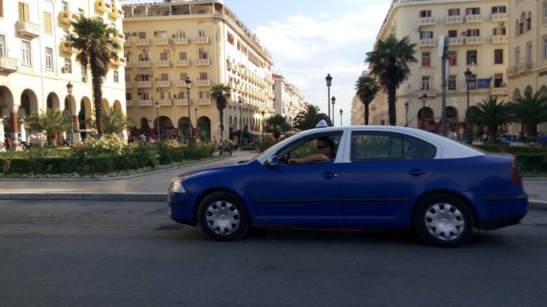 Θεσσαλονίκη: Ληστεία οδηγού ταξί με απειλή σύριγγας