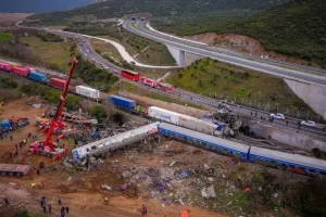 Τέμπη: Νέο εξώδικο συγγενών για την πυρασφάλεια των τρένων