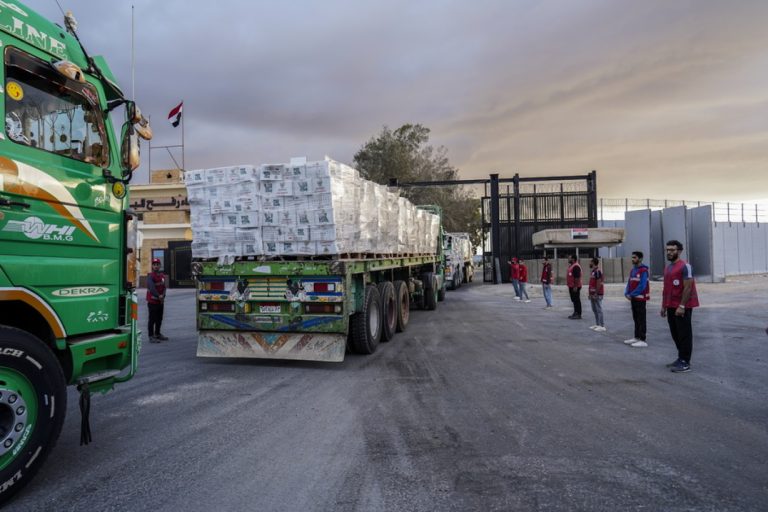 Γάζα: Το Ισραήλ ανοίγει ξανά το συνοριακό πέρασμα της Ράφα