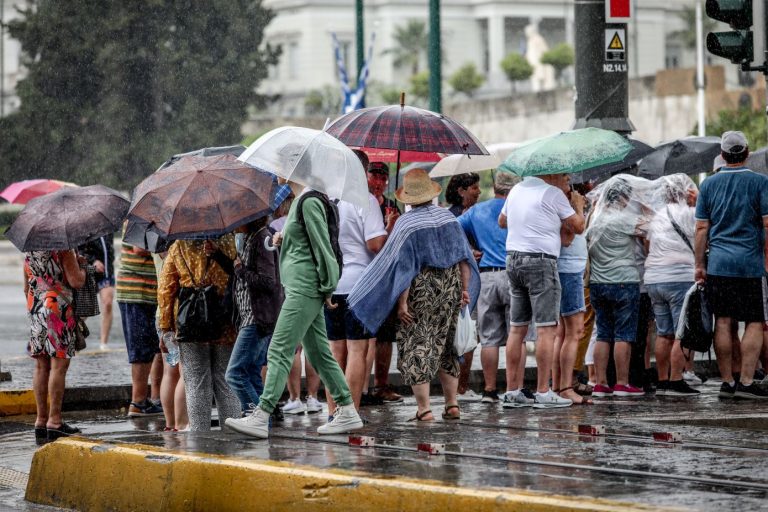 Έκτακτο – ΕΜΥ: Έρχεται κακοκαιρία-σφυροκόπημα: Δύο μέρες με καταιγίδες και χαλάζι!