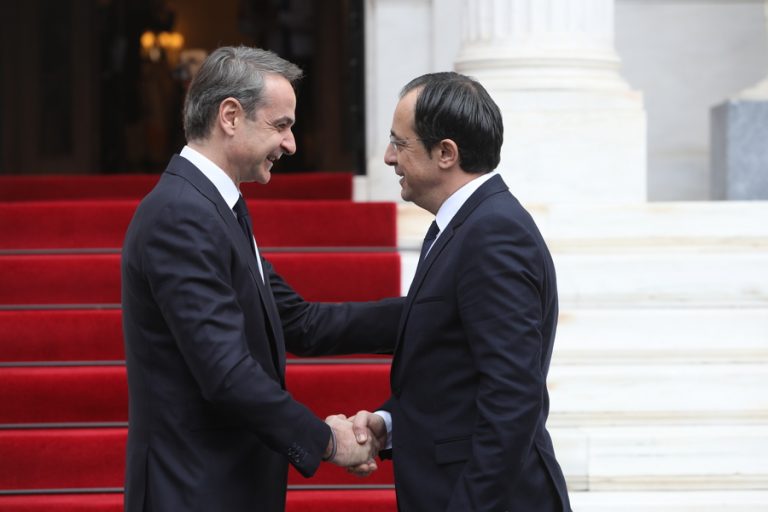 Τετ α τετ Μητσοτάκη με Χριστοδουλίδη – Τι συζητήθηκε
