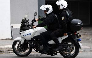 Γέρακας: 30χρονος σε μηχανή «πιάστηκε» με 205 χλμ/ώρα – Δεν είχε ούτε δίπλωμα!