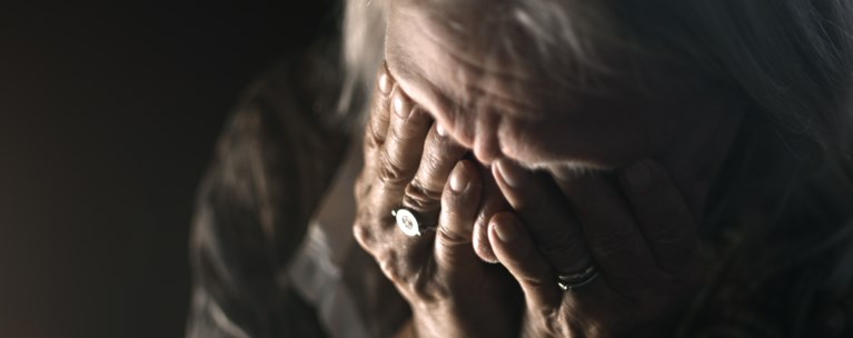 Σοκ από την καταγγελία για άγρια κακοποίηση 89χρονης σε οίκο ευγηρίας(vid)