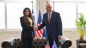 Συνάντηση Δένδια – Γκίλφοϊλ στο Υπουργείο Άμυνας – Τι συζητήθηκε