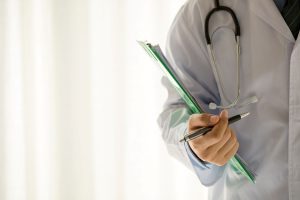 Θεσσαλονίκη: Ελεύθερος με όρο ο 74χρονος γιατρός για...