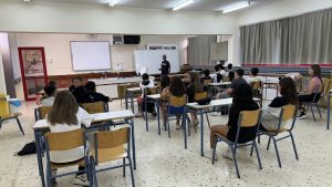 Ηράκλειο: Μαθητές Δημοτικού κάνουν μάθημα σε γκαρσονιέρα – Οργή γονέων