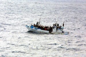 Σύλληψη αρχηγού διεθνούς κυκλώματος διακίνησης μεταναστών στον Πειραιά