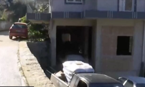 Δυτική Αχαΐα: Ο 25χρονος χτύπησε σε μπαλκόνι, ζαλίστηκε και έπεσε με τον 3χρονο