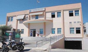 Σοκ στο Μενίδι: 14χρονη πήγε στο ΑΤ Αχαρνών με νεκρό βρέφος σε σακούλα!