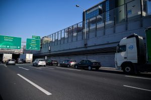 Αττική Οδός: 56χρονος οδηγούσε με όπισθεν στη Λ.Ε.Α.