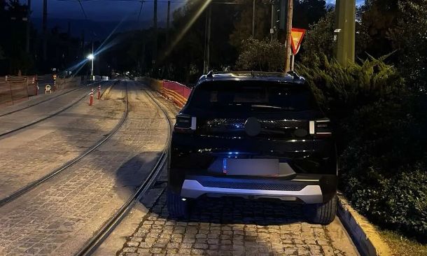 Προσοχή πού παρκάρεις: Ο νέος ΚΟΚ φέρνει πρόστιμο και αφαίρεση άδειας