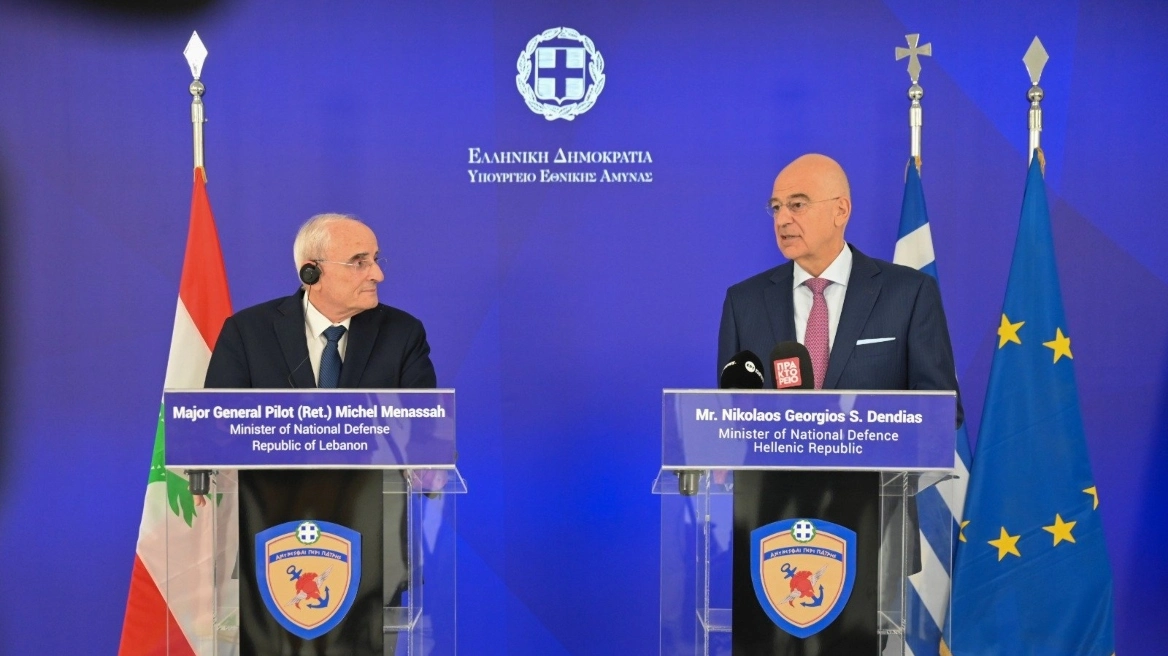 Δένδιας: «Η Ελλάδα στέλνει τεθωρακισμένα στον Λίβανο»
