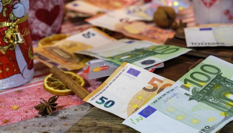 Τι πρέπει να κάνει ο εργαζόμενος αν δεν του καταβληθεί το Δώρο Πάσχα