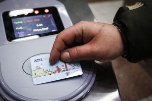 ΜΜΜ: Ποιοι δικαιούνται δωρεάν μετακίνηση σε Αθήνα και Θεσσαλονίκη