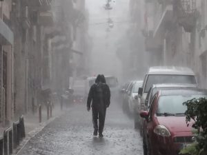 Κακοκαιρία «χτυπά» τη Δυτική Ελλάδα