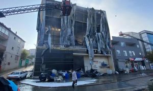 Τουρκία: Πυρκαγιά σε αποθήκη αρωμάτων στην Κοτζαελί