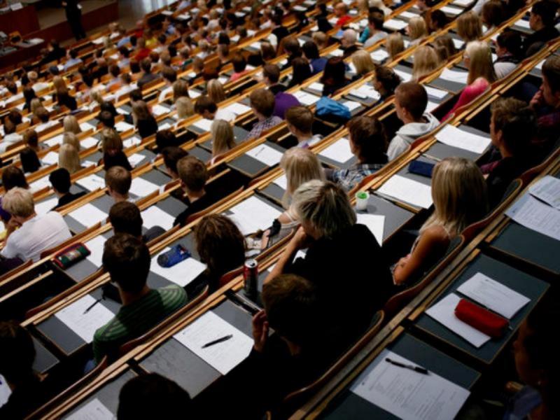 Θύελλα αντιδράσεων για τις διαγραφές φοιτητών: Παραιτήθηκε κοσμήτορας