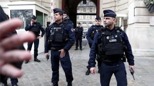 Γαλλία: Αυτοκίνητο έπεσε πάνω σε πλήθος στο νησί Ολερόν – Ο δράστης φώναζε «Αλλάχου Άκμπαρ»