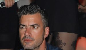 Viral τα “Γαλλικά” του Τσιμιτσέλη: Τον «πρόδωσε» το ανοιχτό μικρόφωνο- Βίντεο