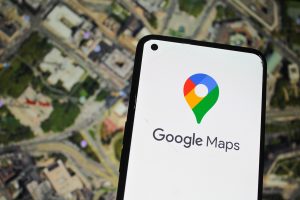 Νέα εποχή στο Google Maps: Το AI θα σου βρίσκει πάρκινγκ πριν καν φτάσεις