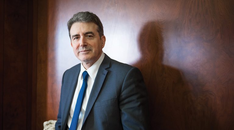 Χρυσοχοΐδης: Αύξηση καταγγελιών και συλλήψεων για ενδοοικογενειακή βία