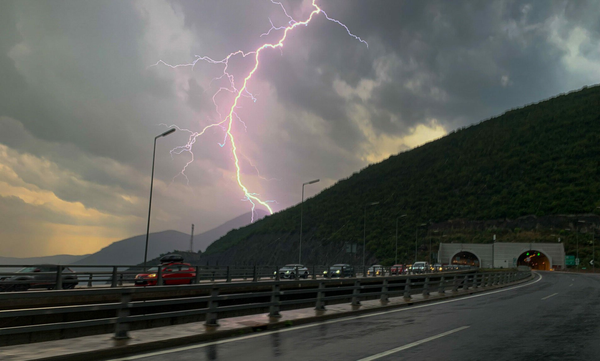 ΕΜΥ: Έρχονται ισχυρές καταιγίδες