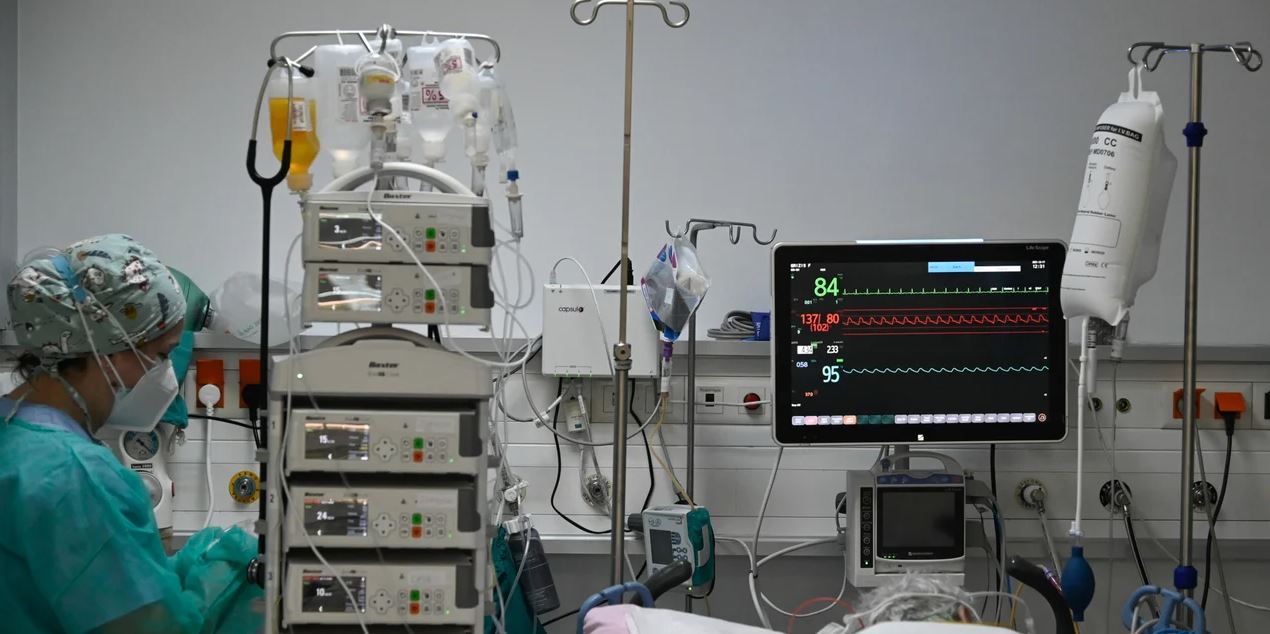 Κορωπί: Πέθανε ο 22χρονος που κατάπιε ολόκληρο μπέργκερ