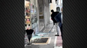 Πάτρα: Ισχυρή ανεμοθύελλα προκάλεσε ζημιές σε καταστήματα και αυτοκίνητα