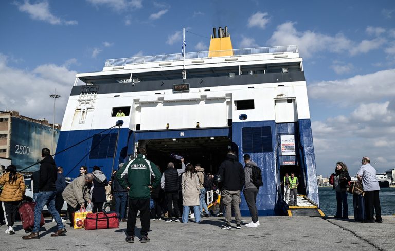 Ραφήνα: Μειώνονται τα δρομολόγια λόγω ανατιμήσεων στα καύσιμα