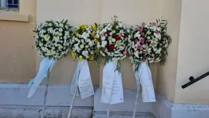 Αυτή την ώρα το τελευταίο αντίο στον 19χρονο ΕΠΟΠ – Θρήνος στο Τυμπάκι(VID)