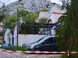 Σαλαμίνα: Άγρια δολοφονία 75χρονης – Οι δράστες γνώριζαν τα «τυφλά» σημεία του σπιτιού