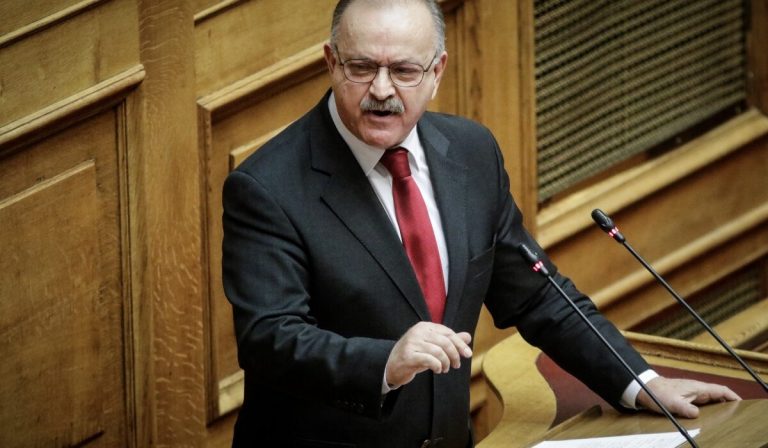 Πέθανε ο πρώην υπουργός και βουλευτής της ΝΔ Δημήτρης Σταμάτης