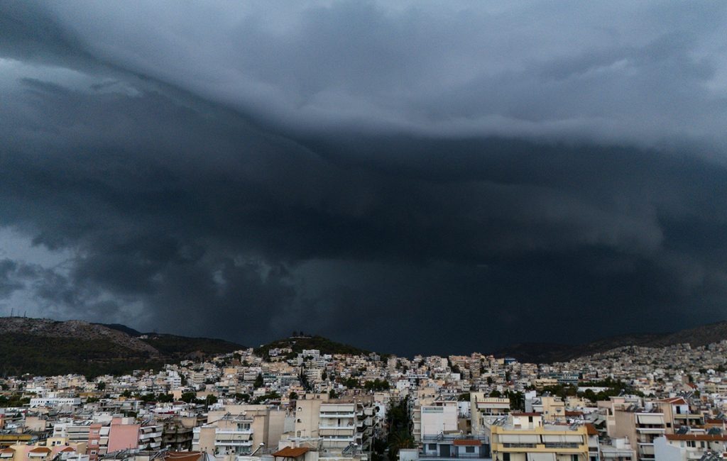 «ADEL»: Ισχυρό κύμα κακοκαιρίας έρχεται προς την Αθήνα